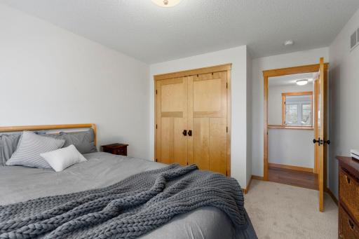 84-web-or-mls-896 Highlander Trail -569.jpg