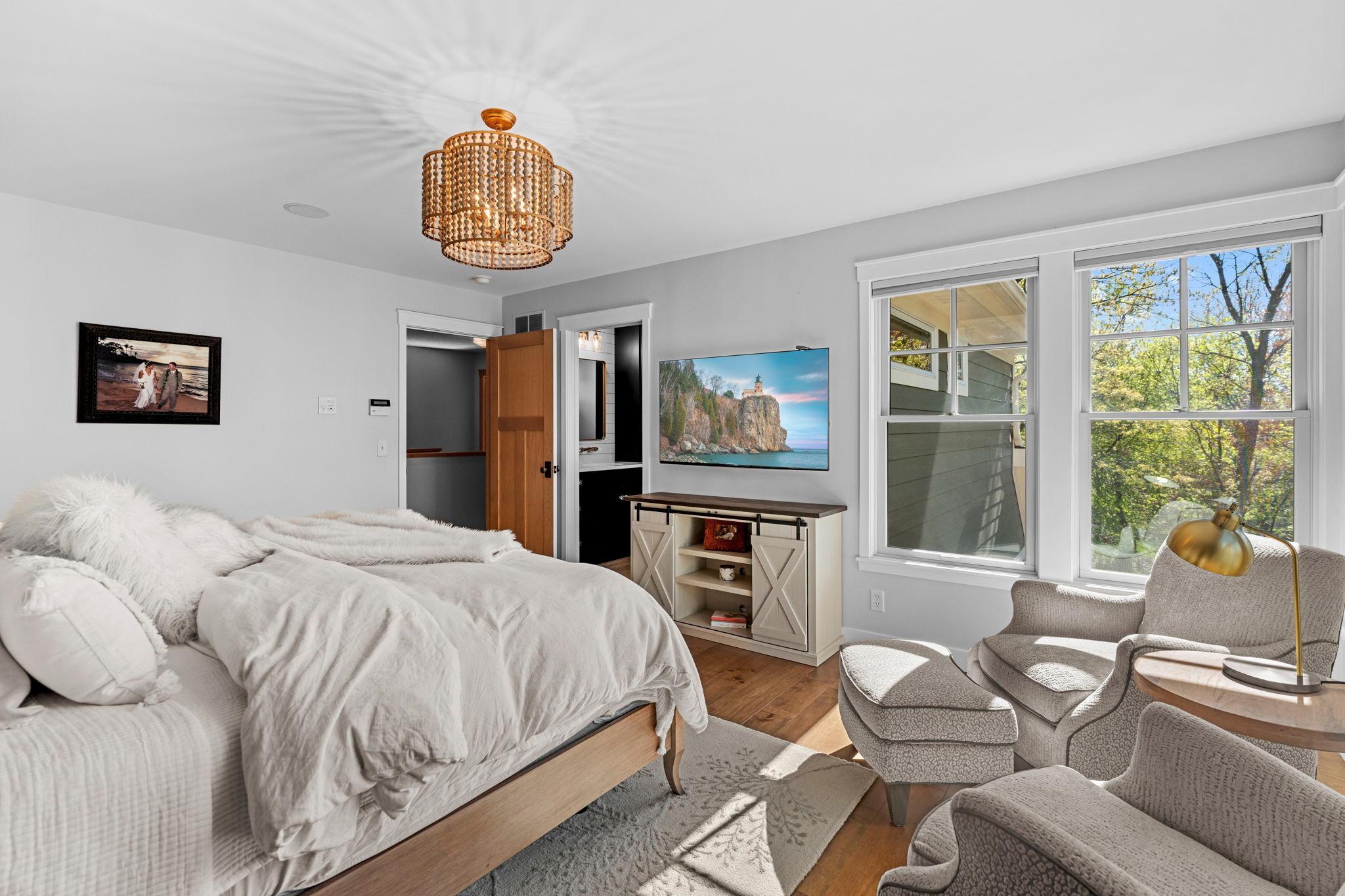 70-web-or-mls-896 Highlander Trail -503.jpg