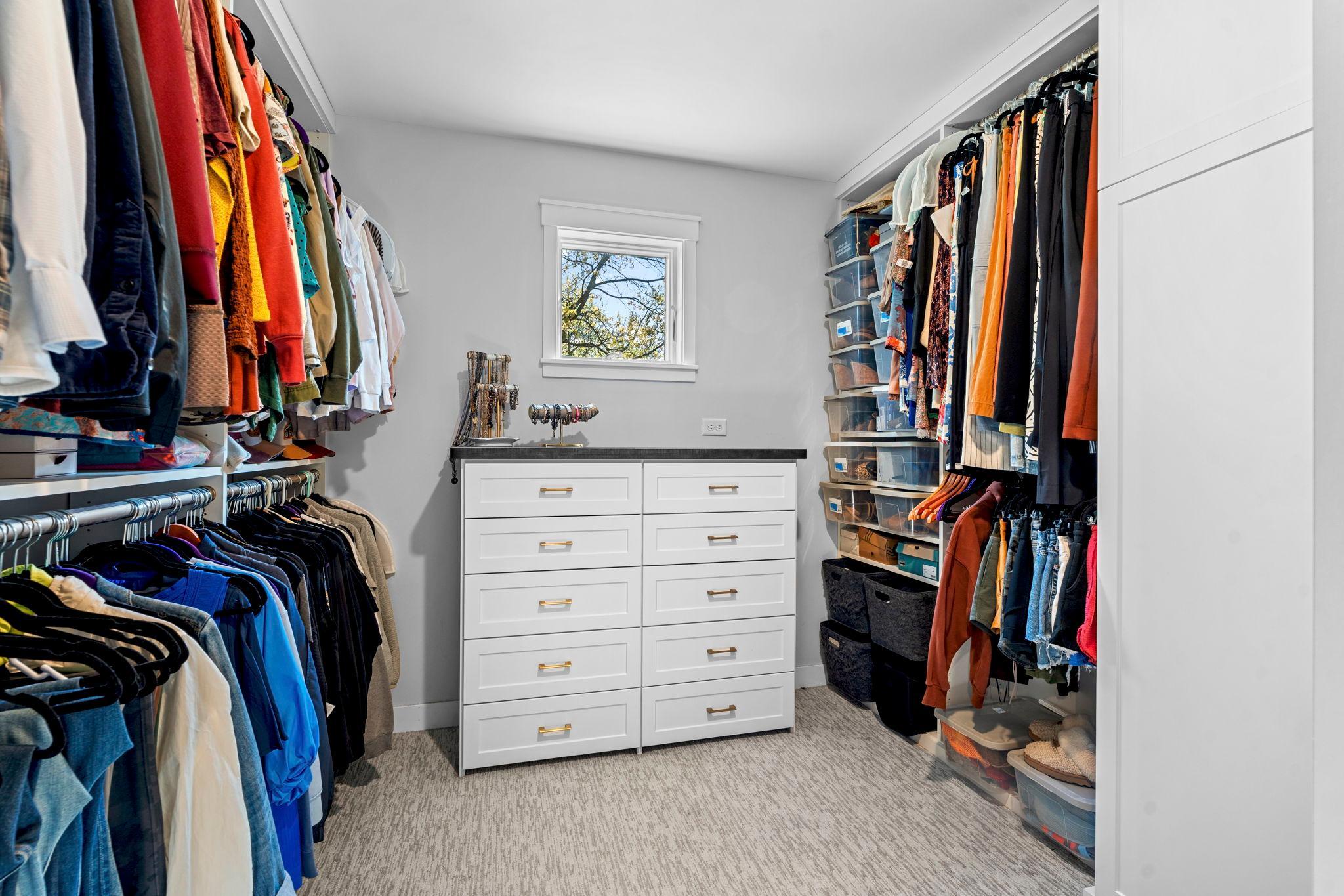 76-web-or-mls-896 Highlander Trail -528.jpg