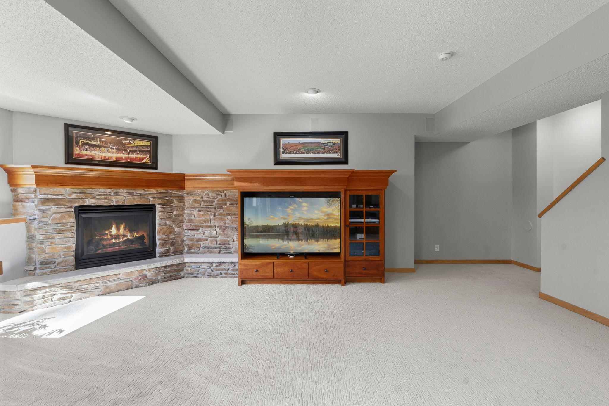 100-web-or-mls-896 Highlander Trail -672.jpg