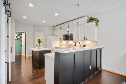 890 Braunworth Court, Chaska, MN 55318