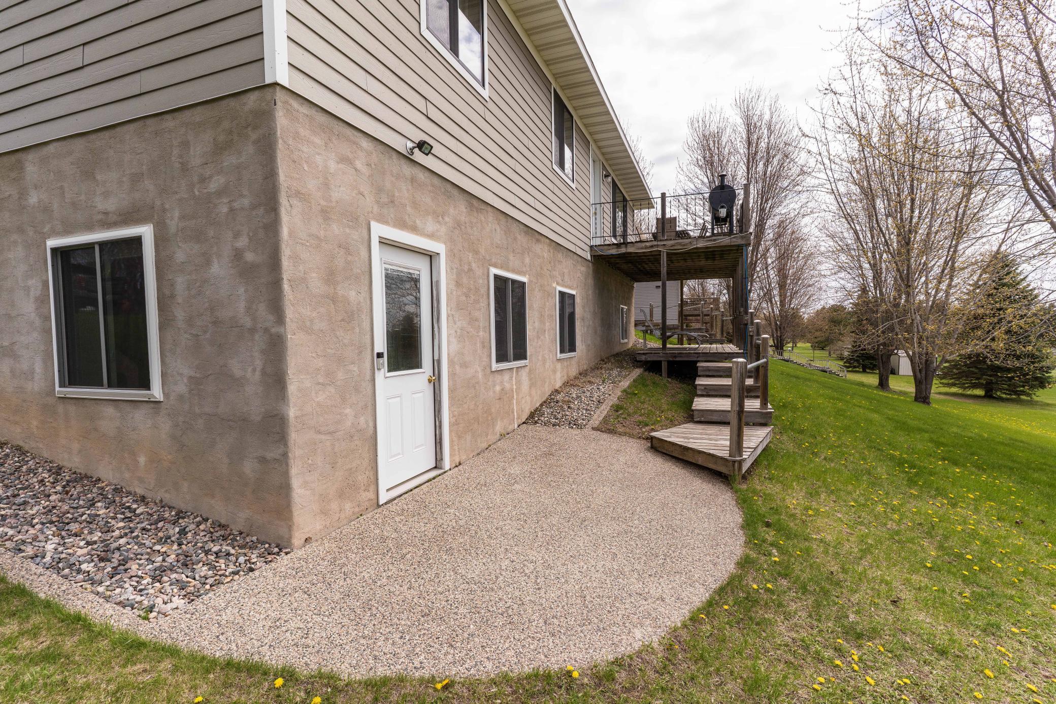 506 E Summit-117.jpg