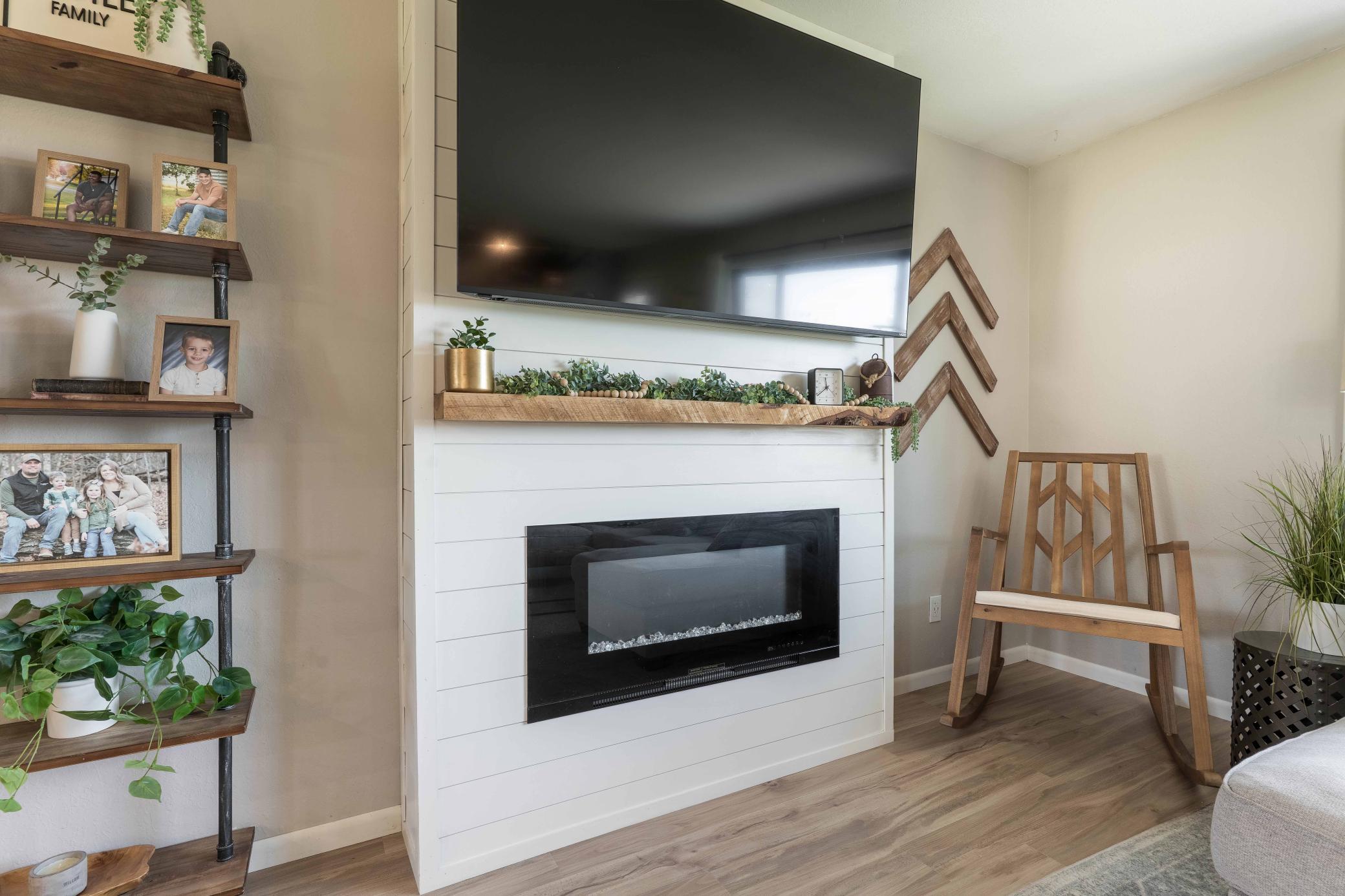 506 E Summit-131.jpg