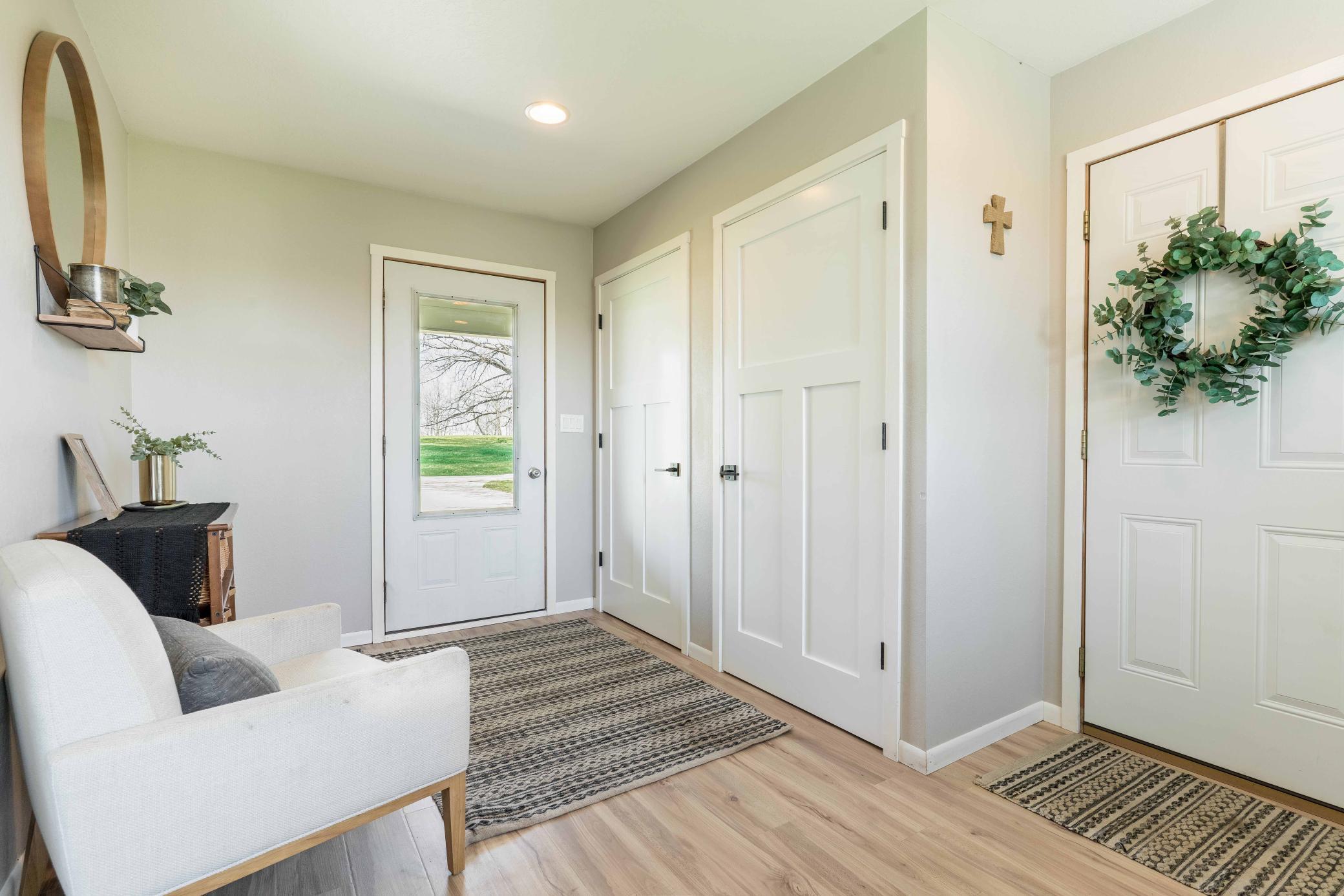 506 E Summit-133.jpg