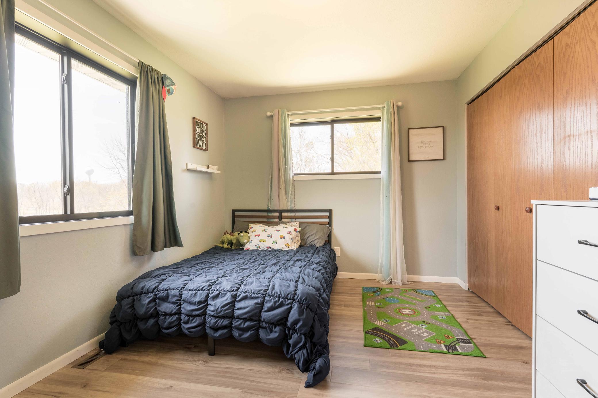 506 E Summit-144.jpg