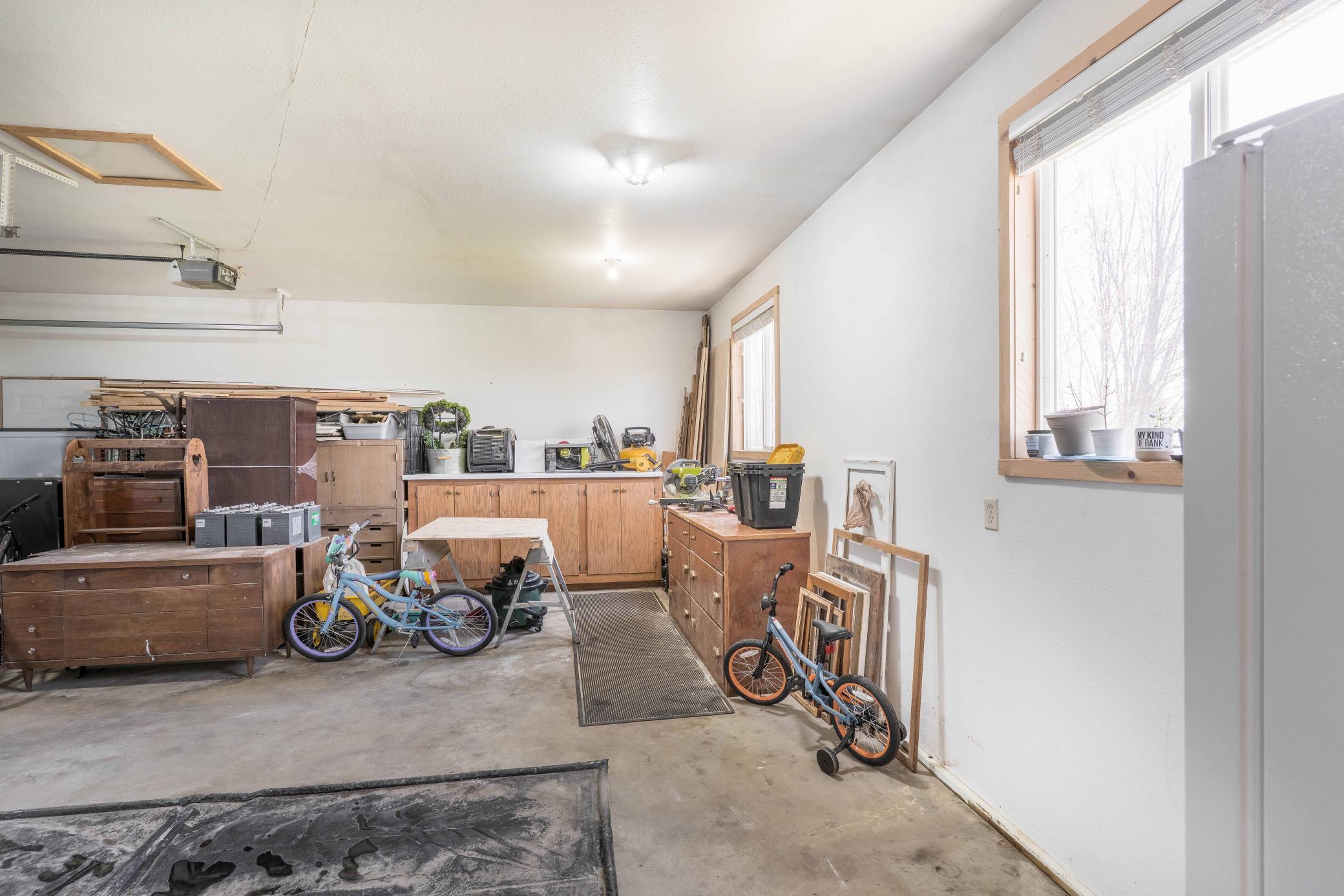 506 E Summit-136.jpg