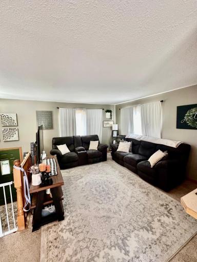 1455 Adams Street S, Cambridge, MN 55008