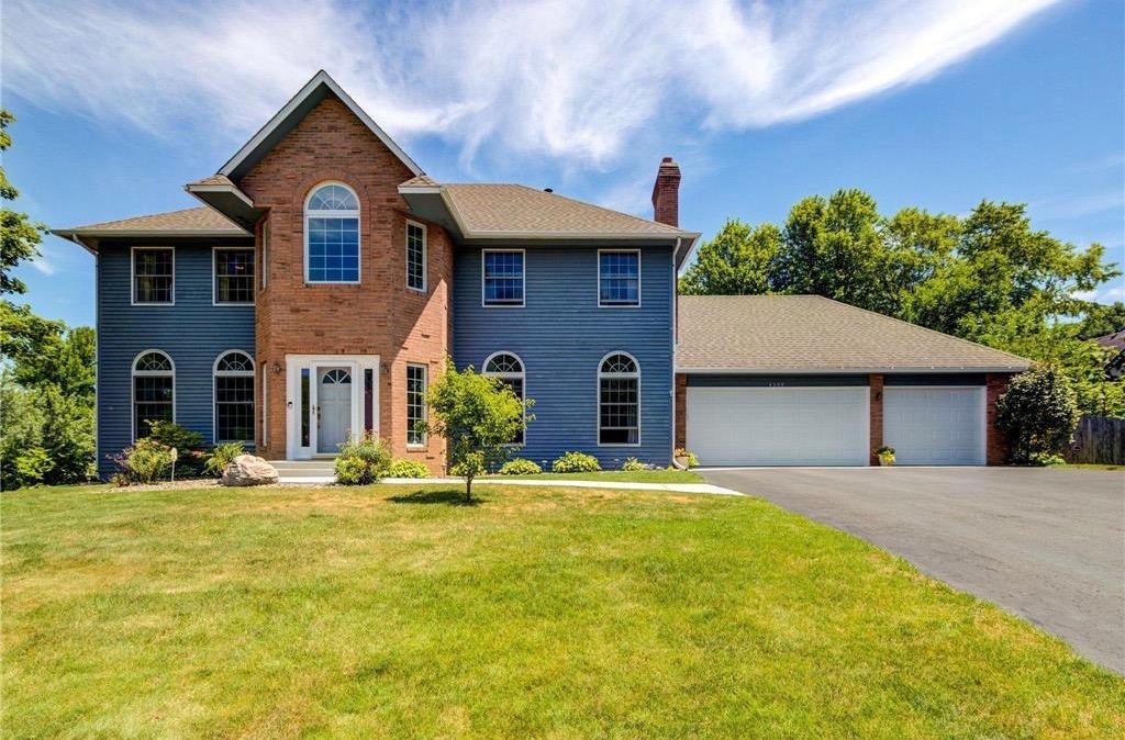 Gorgeous home- Wayzata Schools!
