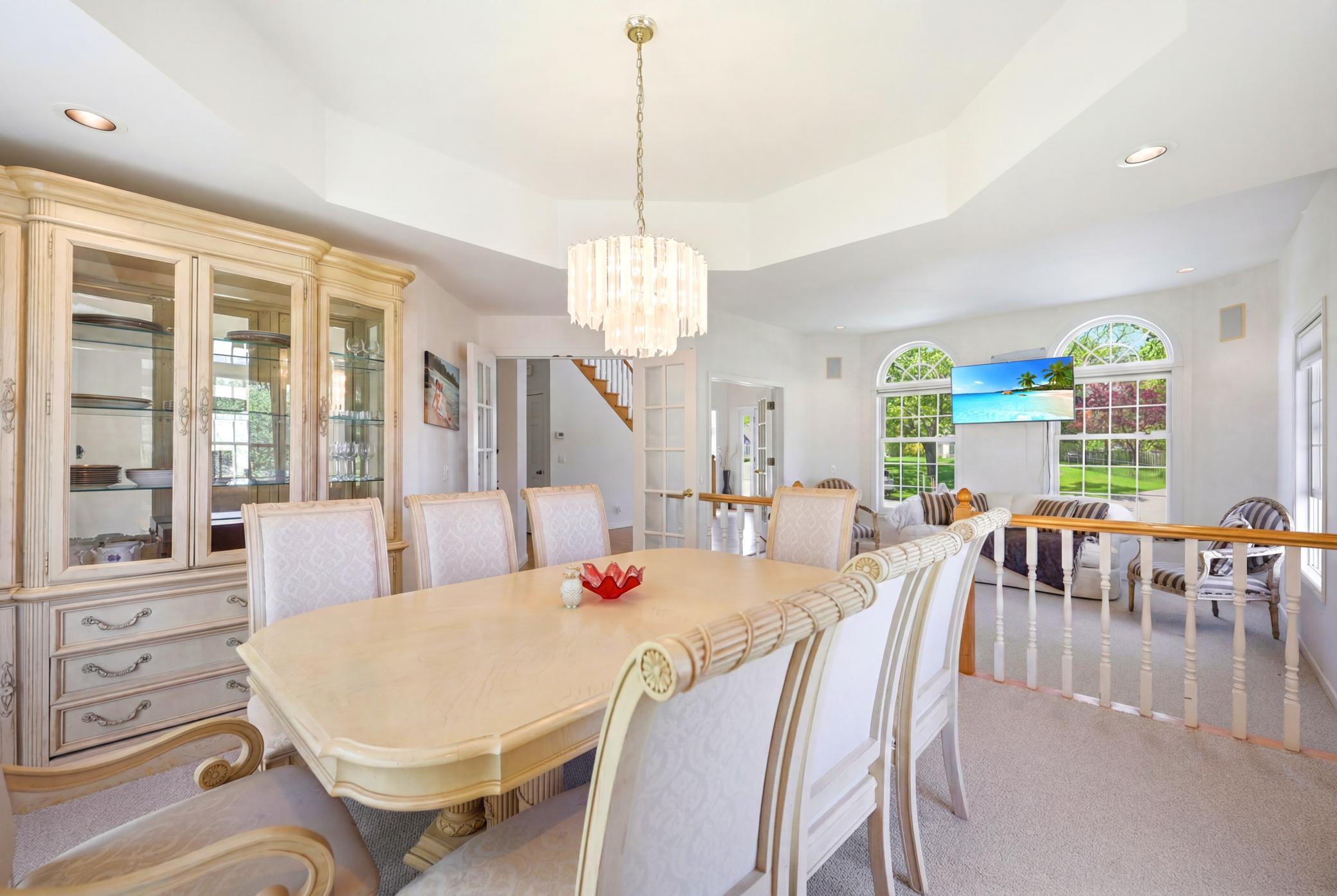 Formal dining room