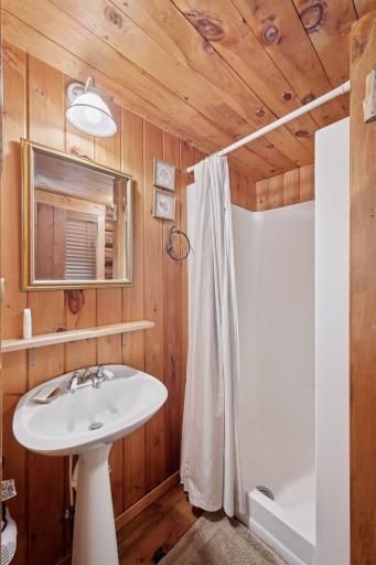 10472 / 71 W Murphy Boulevard, Hayward, WI 54843
