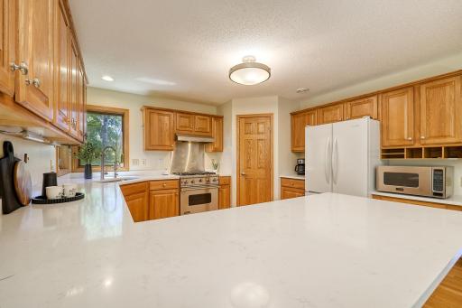 2592 Blue Bill Circle, Saint Paul, MN 55110