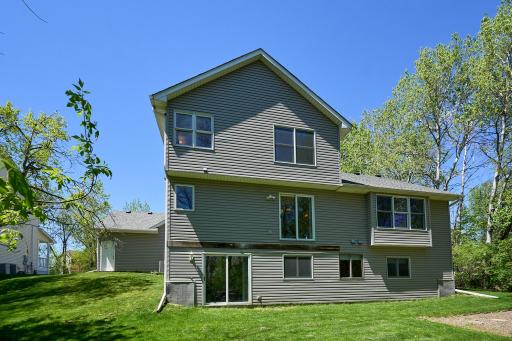 2592 Blue Bill Circle, Saint Paul, MN 55110
