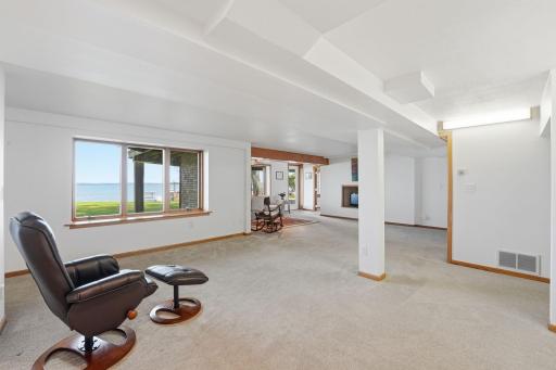 14171 Skyline Drive, Spicer, MN 56288