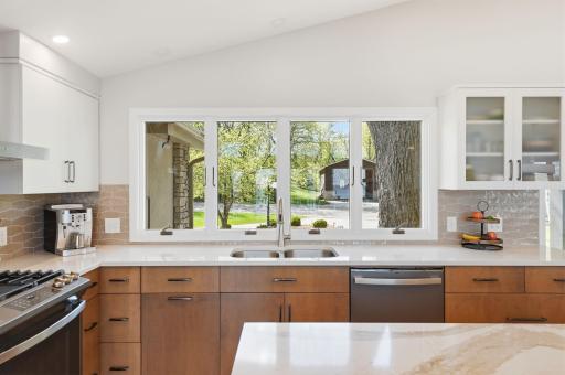 14171 Skyline Drive, Spicer, MN 56288