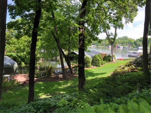 21500 Excelsior Boulevard, Greenwood, MN 55331