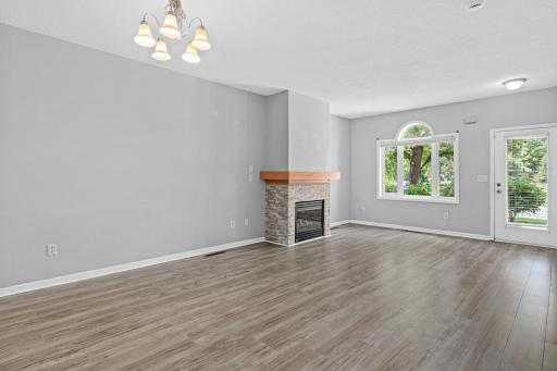 1234 Crystal Place E, Chaska, MN 55318