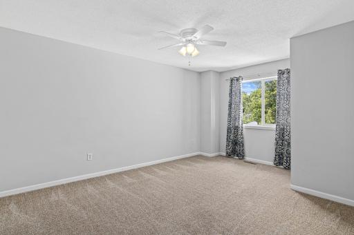 1234 Crystal Place E, Chaska, MN 55318
