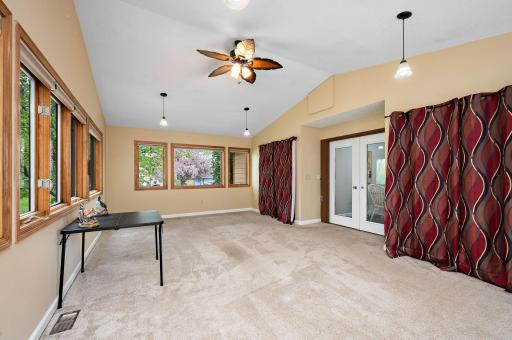 8001 Aldrich Avenue N, Minneapolis, MN 55444