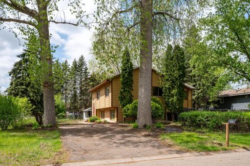 8001 Aldrich Avenue N, Minneapolis, MN 55444