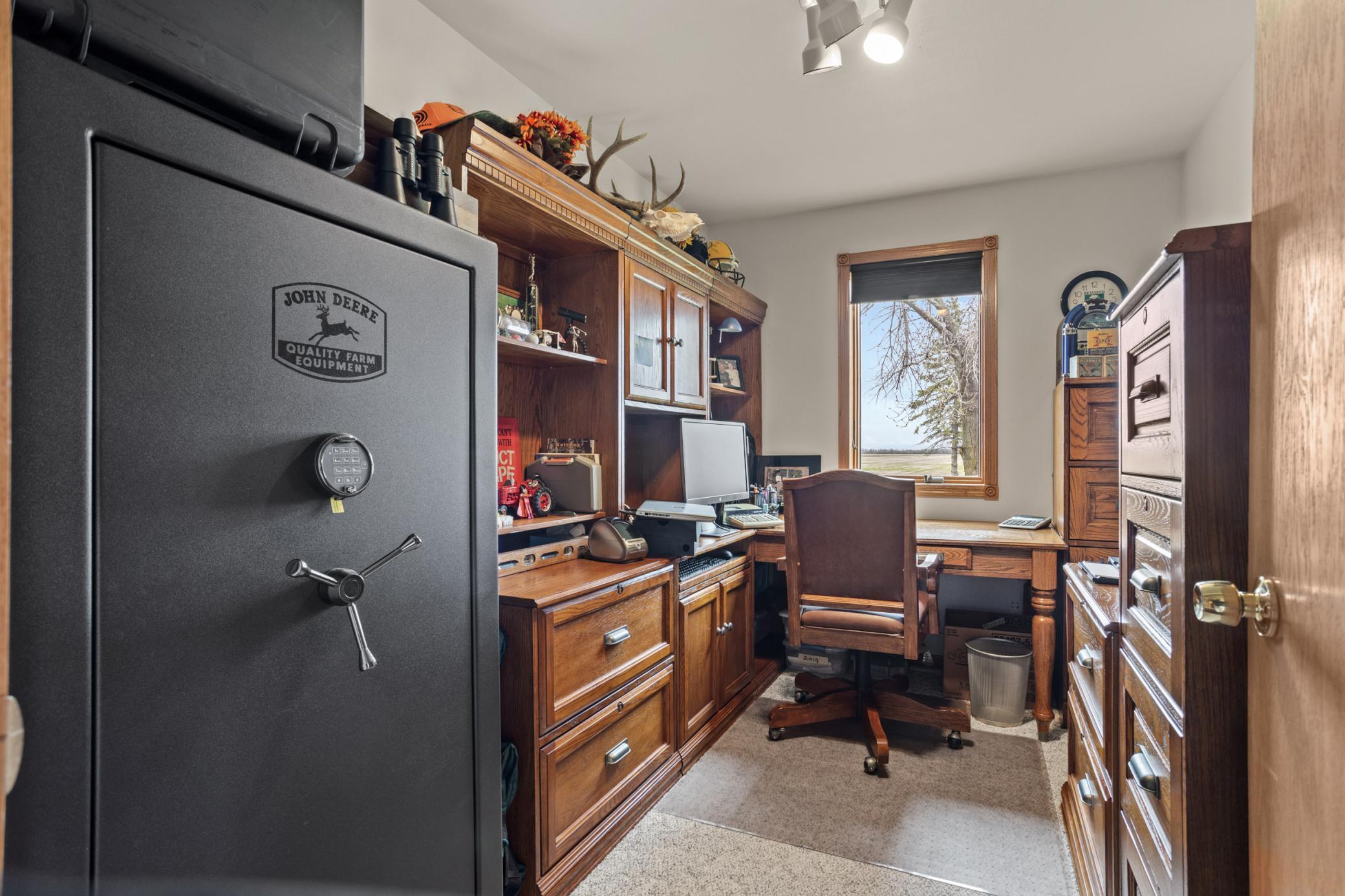 1st Floor Office