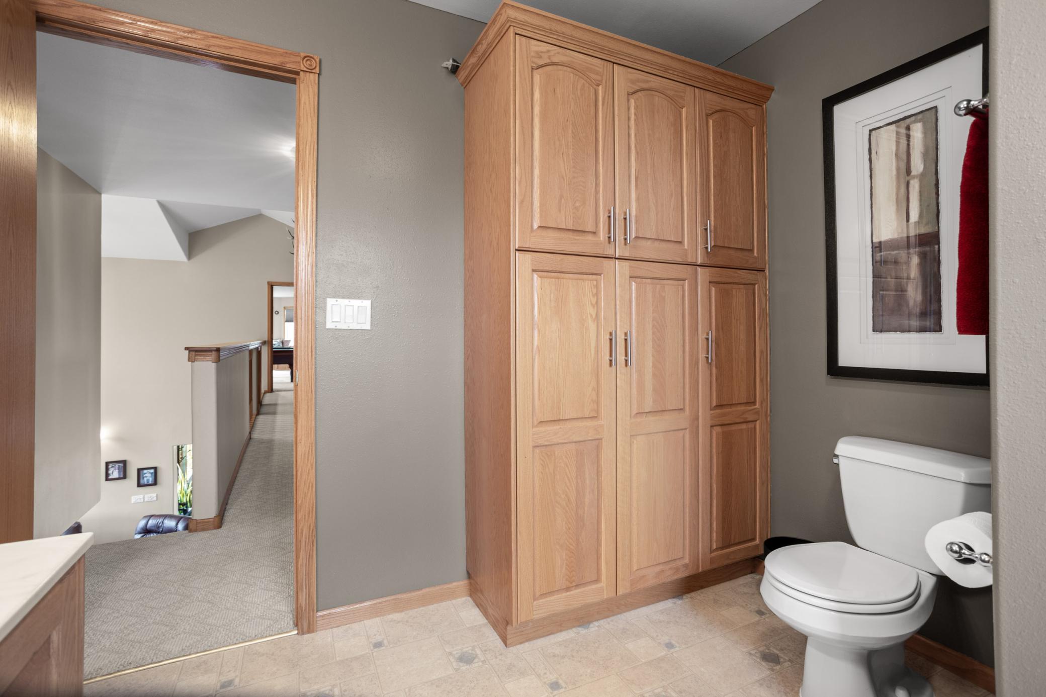 2nd Floor Full Bath
