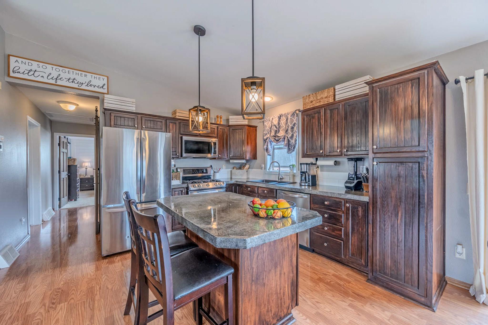 11212Pozar-MLS-526-77.jpg