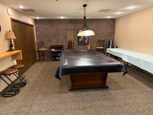 6075 Lincoln Drive #203, Edina, MN 55436 Pool table in party room