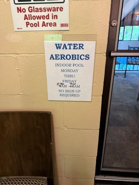 6075 Lincoln Drive #203, Edina, MN 55436 Water aerobics classes in indoor pool