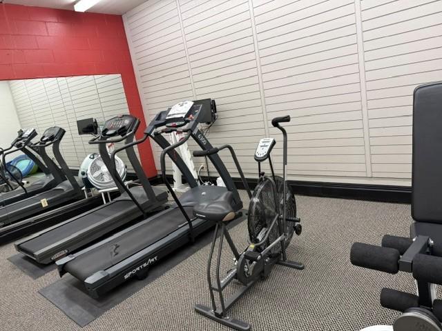 6075 Lincoln Drive #203, Edina, MN 55436 Workout room