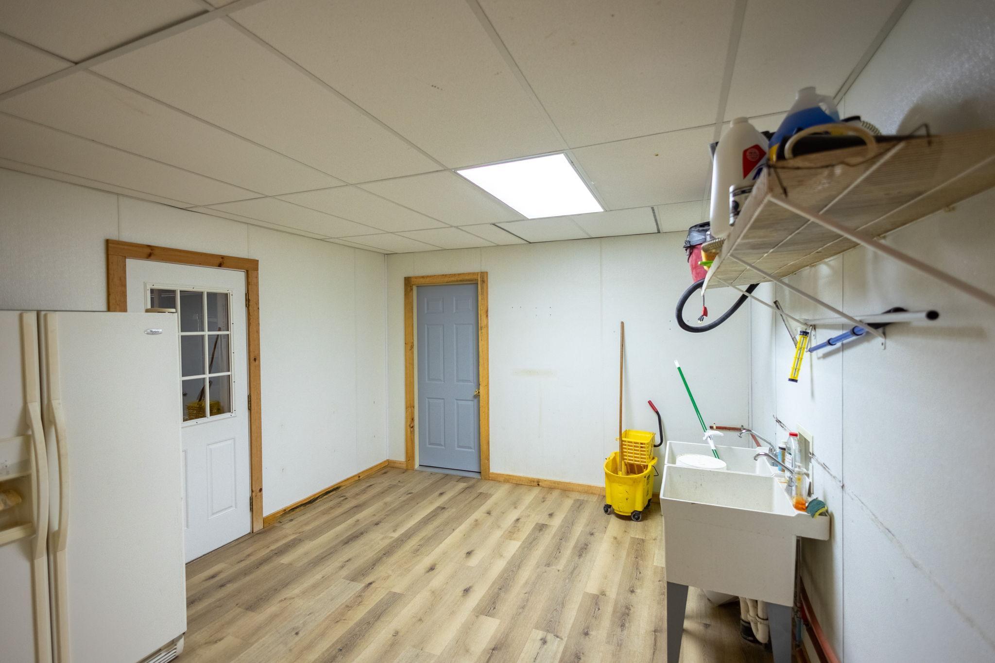37-web-or-mls-24687-anchor-inn-rd.jpg