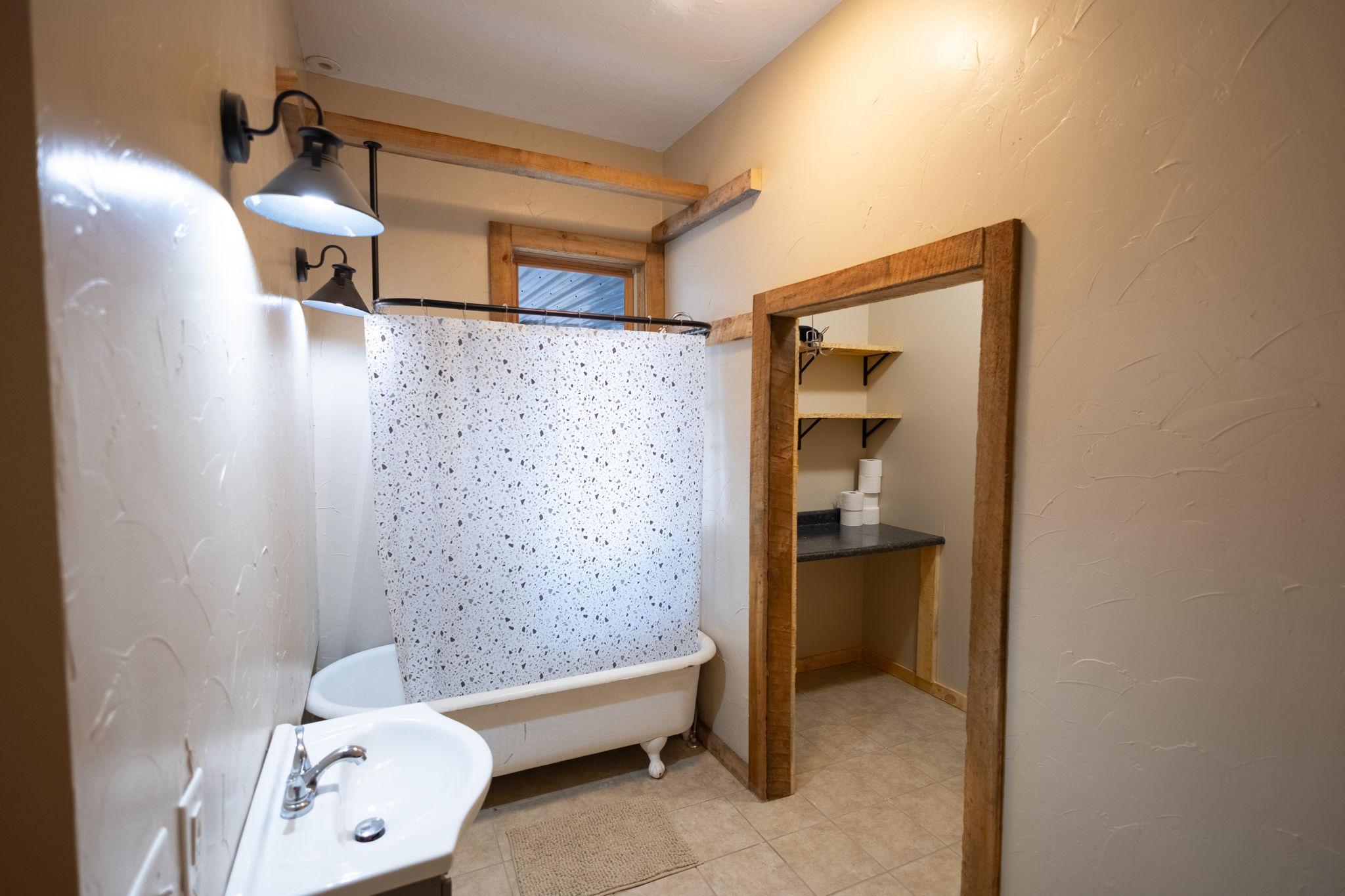 55-web-or-mls-24687-anchor-inn-rd.jpg