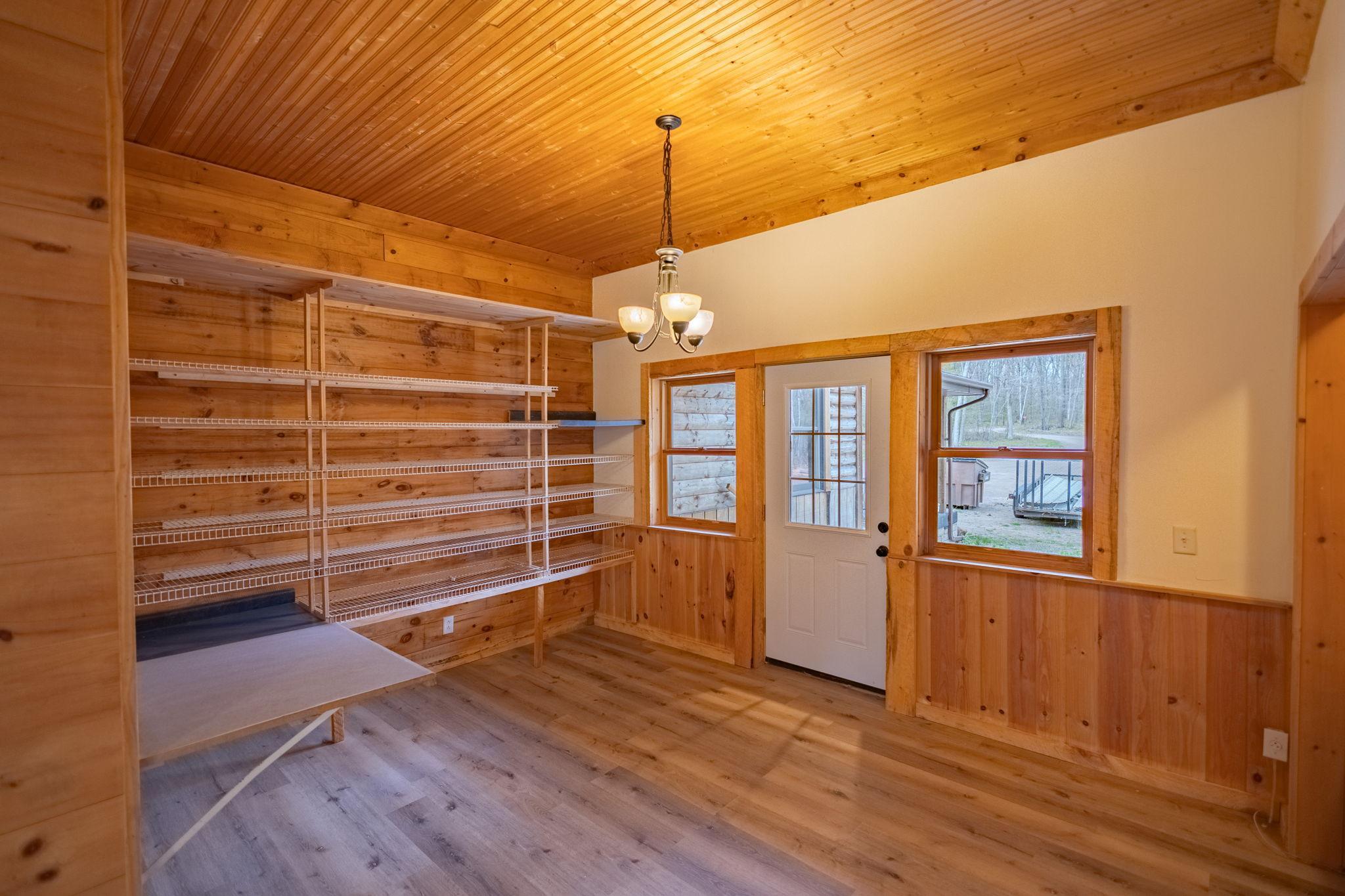 45-web-or-mls-24687-anchor-inn-rd.jpg