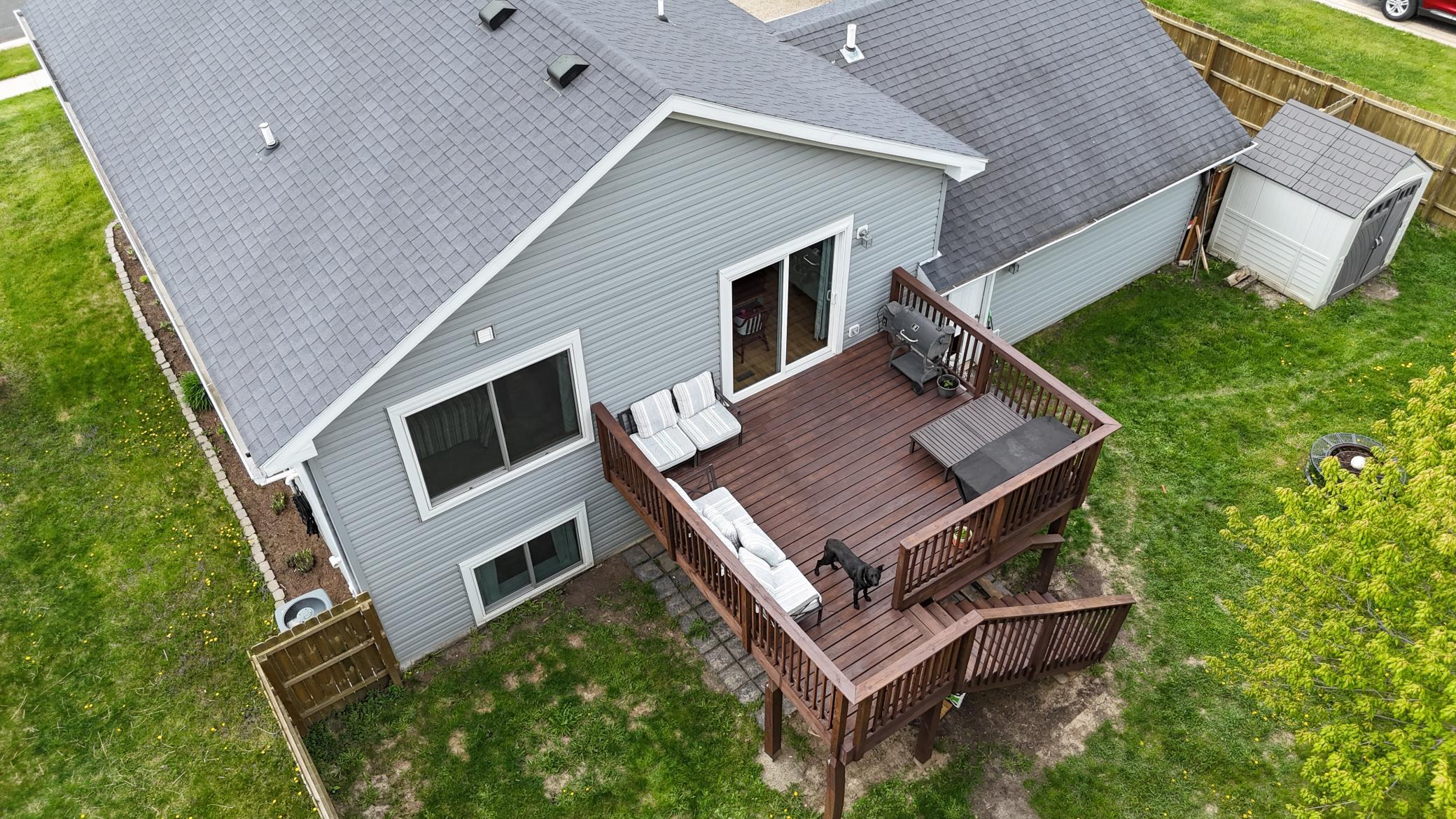 Relaxing back deck