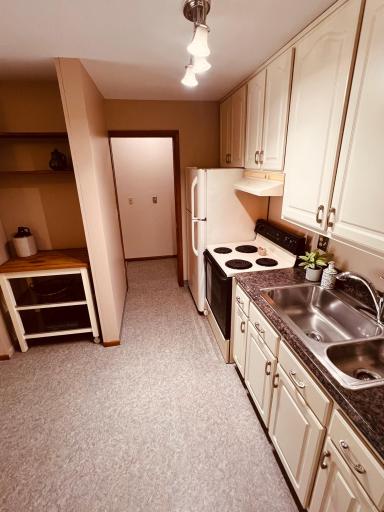 Kitchen to Front Entry