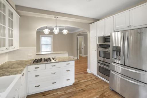 2312 W 54th Street, Minneapolis, MN 55410