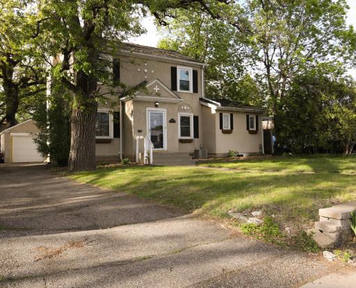2312 W 54th Street, Minneapolis, MN 55410