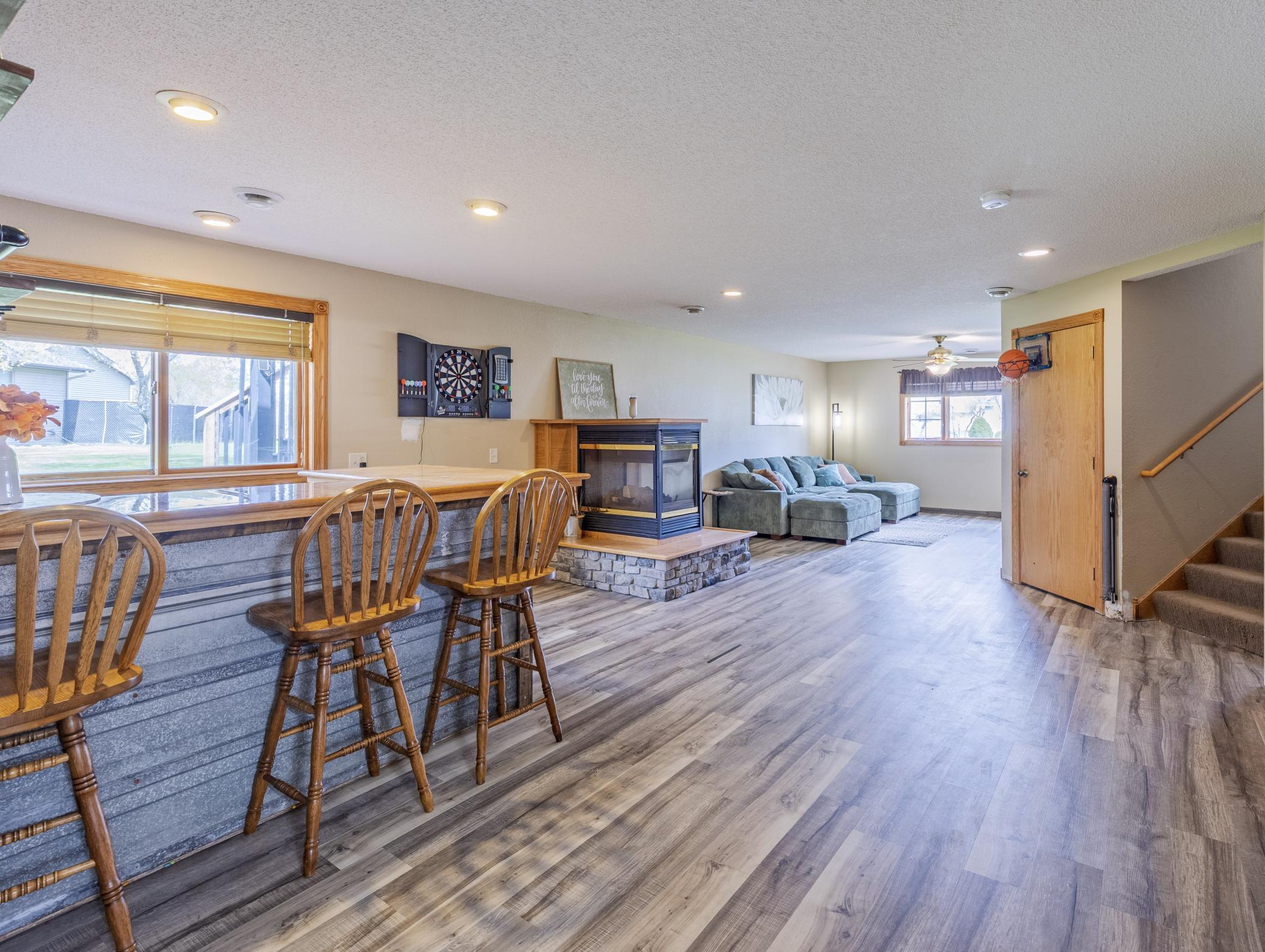 Lower level entertaining space