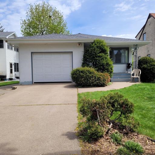 704 16th Avenue N, South Saint Paul, MN 55075