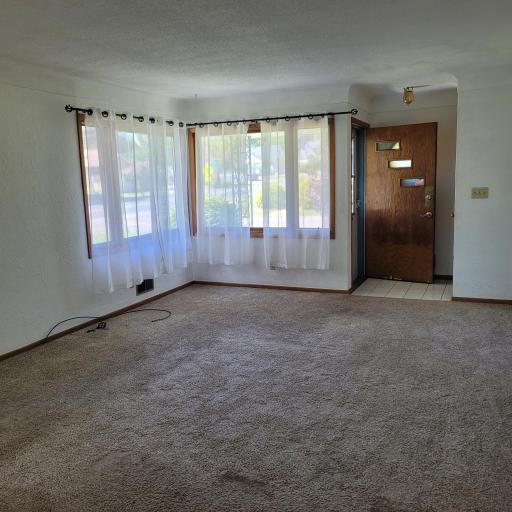 704 16th Avenue N, South Saint Paul, MN 55075