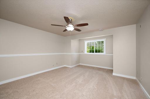 5487 Kahler Drive NE, Albertville, MN 55301