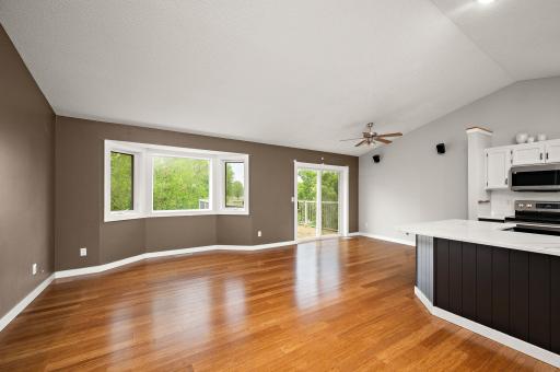 5487 Kahler Drive NE, Albertville, MN 55301