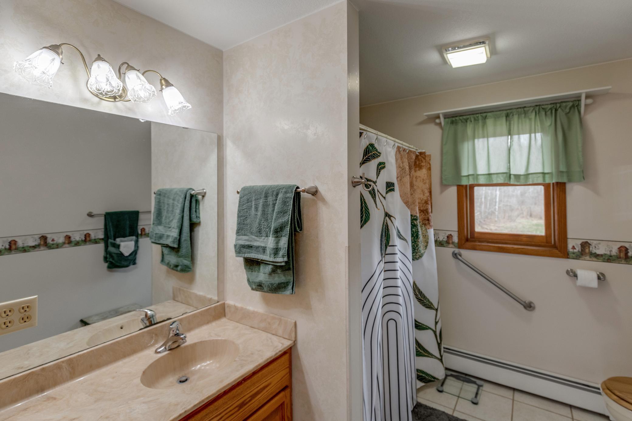 Bathroom Main Floor