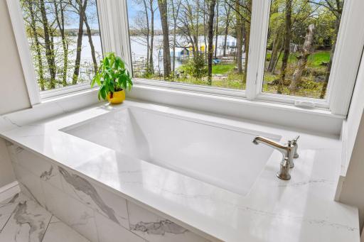 5155 Weeks Road, Excelsior, MN 55331