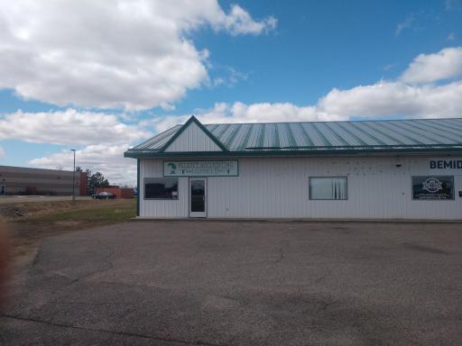 3481 Laurel Drive NW, Bemidji, MN 56601