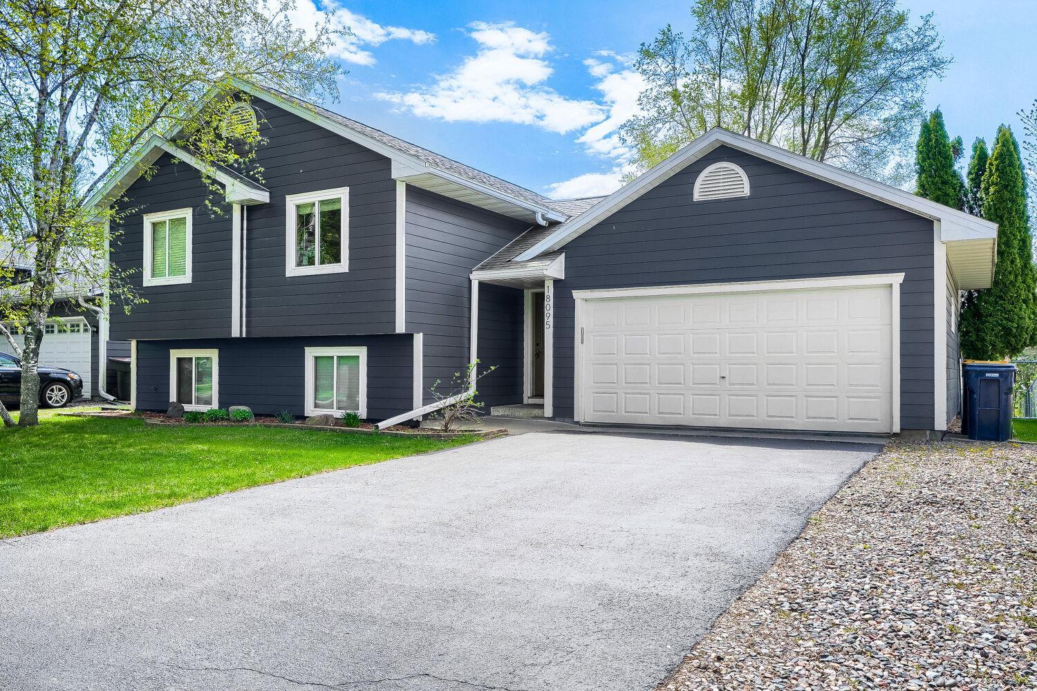 18095 Echo Terrace - Web Quality - 003 - 03 Exterior Front.jpg