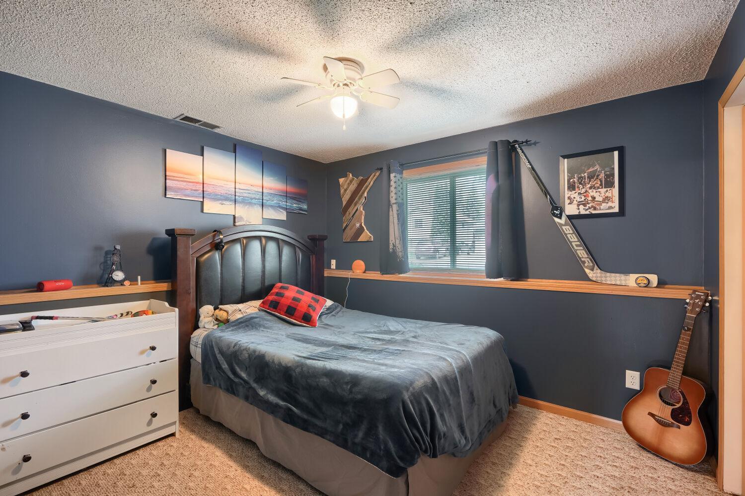 18095 Echo Terrace - Web Quality - 020 - 22 Bedroom.jpg