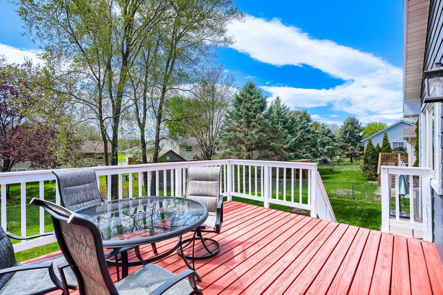 18095 Echo Terrace - Web Quality - 025 - 26 Exterior Rear.jpg