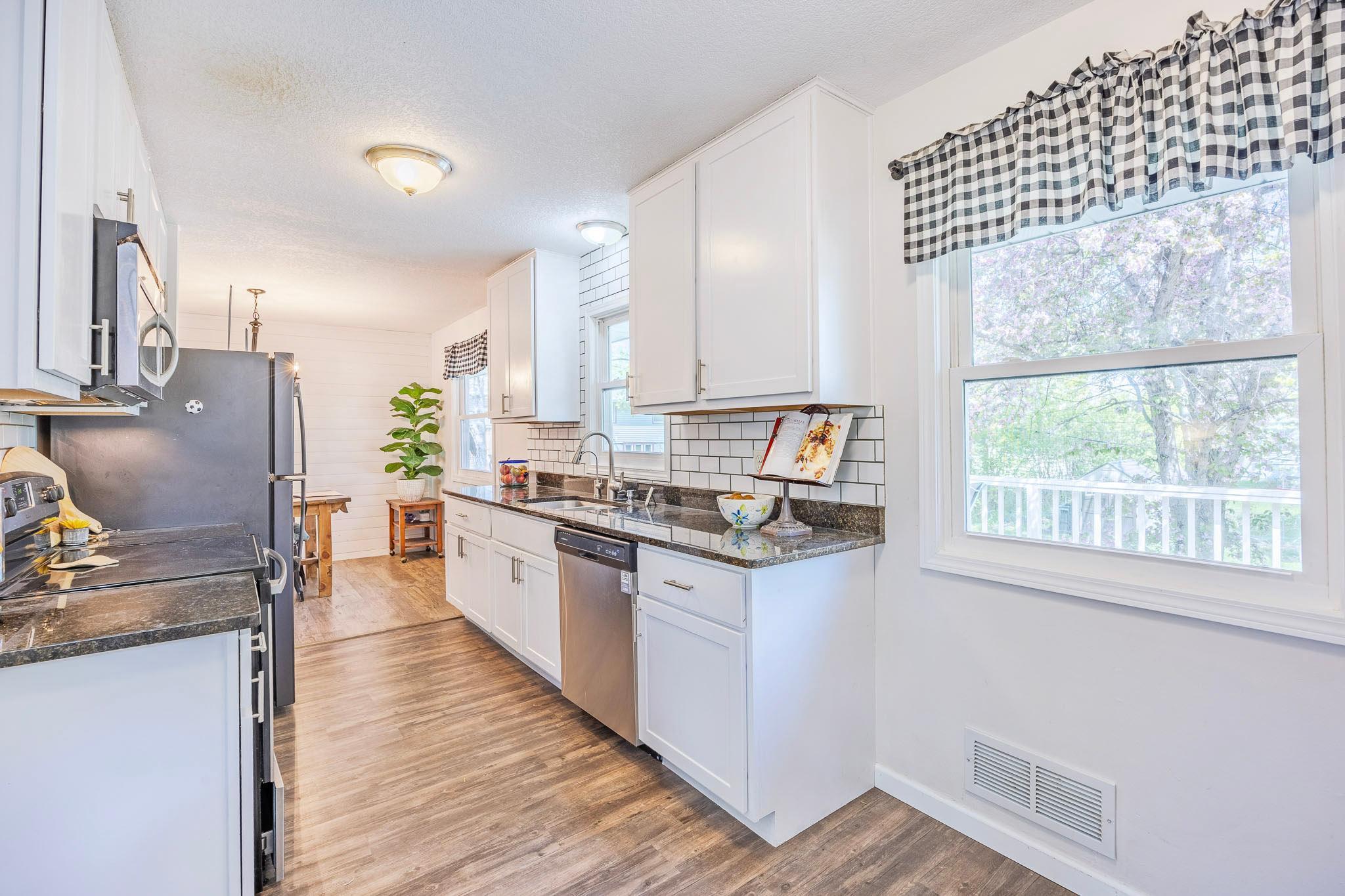 Open Kitchen!