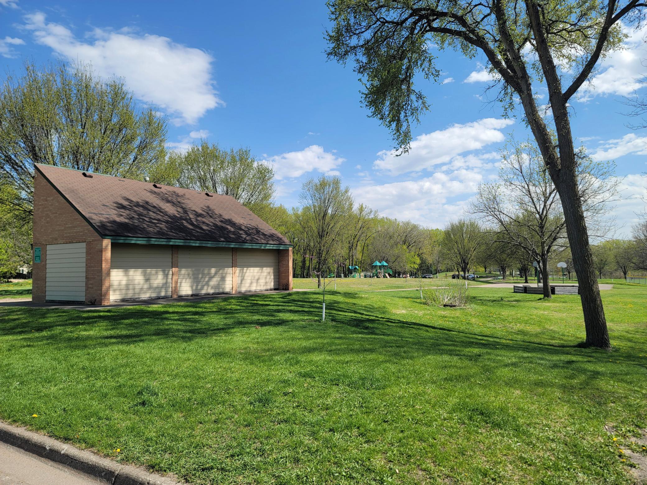 Bassett Creek Park