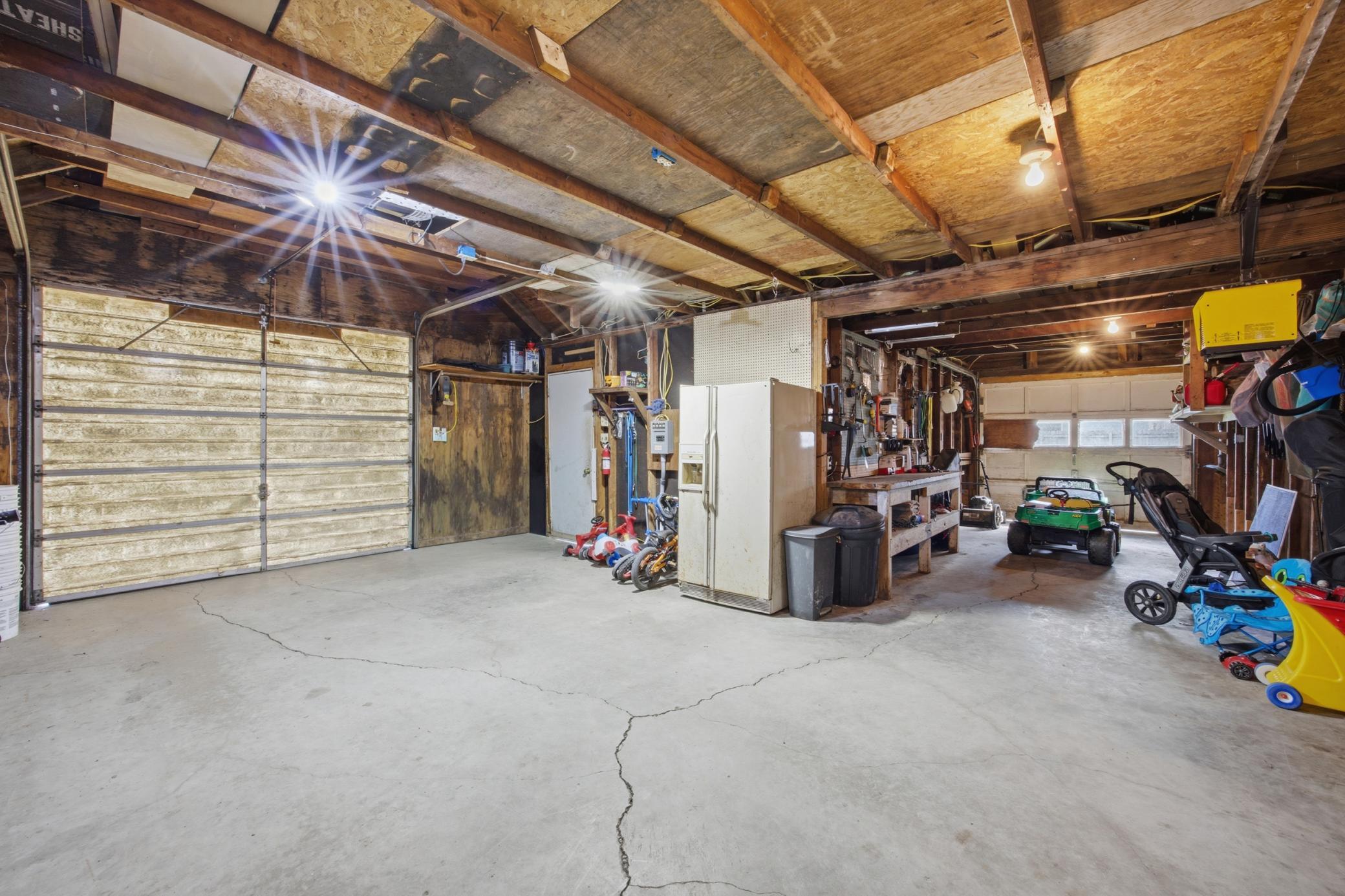 Detached Garage
